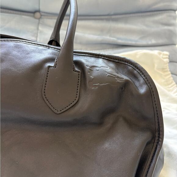 Burberry medium Shield leather duffle bag Black Leather NWT 3550$ - Picture 5 of 10